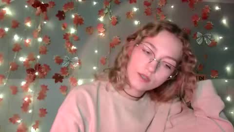 small lily online show from October 2025 01:12:02 PM