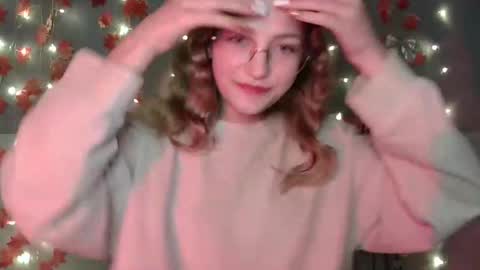 small lily online show from October 2025 12:27:01 PM