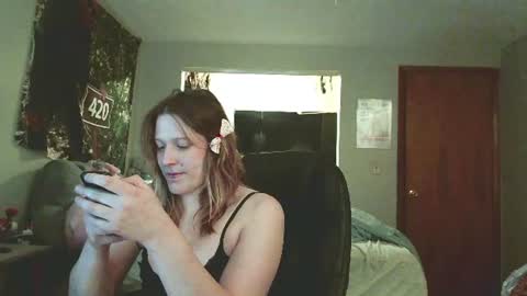 lilybvixen online show from July 2026 02:05:01 AM