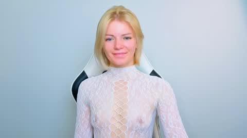 lilydavisss online show from June 2026 02:13:01 AM