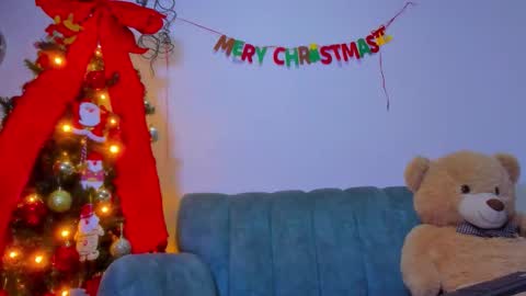 Lily online show from December 2025 04:30:02 AM