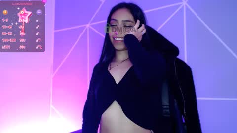 Snapshot of lilylouisee_ chatting on October 2025 01:26:02 AM Liliana louise online show from October 2025 01:26:02 AM