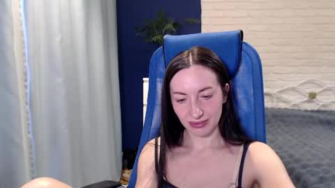 Lily online show from April 2026 07:37:02 AM