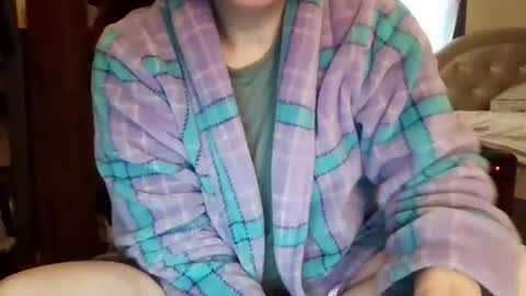 Snapshot of lilypad1981 chatting on November 2025 01:01:02 PM lilypad1981 online show from November 2025 01:01:02 PM