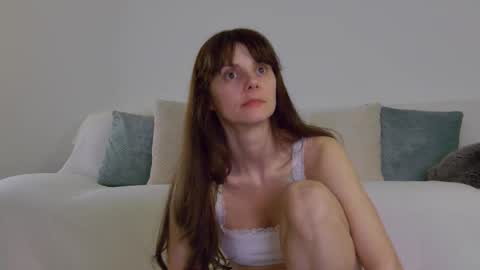 Snapshot of lilyroselyn chatting on February 2026 08:04:02 PM Lily online show from February 2026 08:04:02 PM