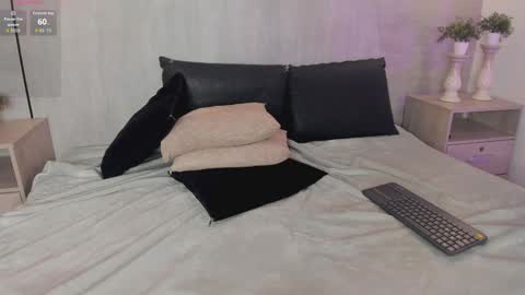 Snapshot of lilyrousse_ chatting on April 2026 07:31:02 PM online show from April 2026 07:31:02 PM