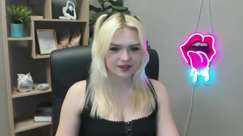 Lily online show from April 2026 01:27:01 PM