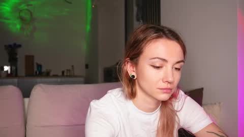 limy_sweet online show from February 2025 04:28:02 AM