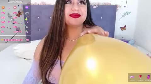 Snapshot of lin_jayani chatting on February 2026 09:24:02 PM Lin online show from February 2026 09:24:02 PM