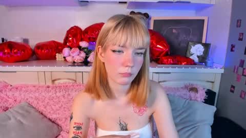 Lina blueeyed    GMT3 1100-1700 Mon Wed Thu Sat Sun online show from February 2025 11:15:01 AM