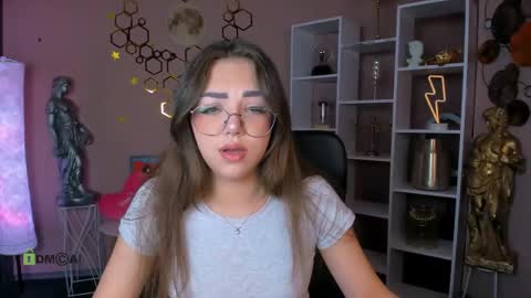 lina_fox12 online show from May 2026 12:12:02 PM