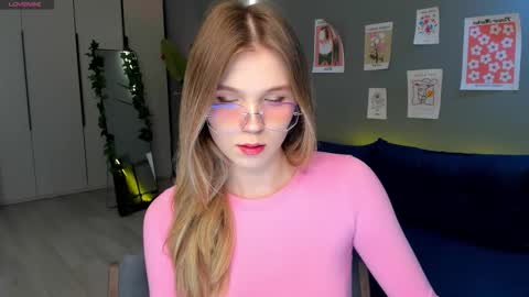 Lina online show from February 2026 01:21:02 PM