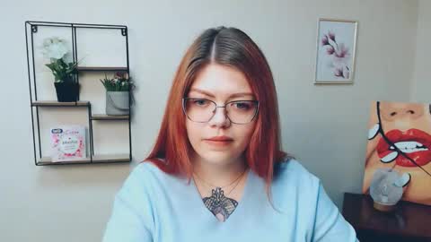 Snapshot of lina_ri chatting on November 2025 11:23:02 AM lina_ri online show from November 2025 11:23:02 AM