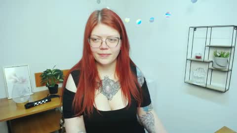 Snapshot of lina_ri chatting on April 2026 02:25:01 PM lina_ri online show from April 2026 02:25:01 PM