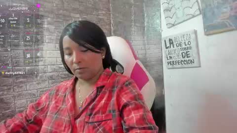 LINA SANCHEZ online show from July 2026 08:51:02 PM