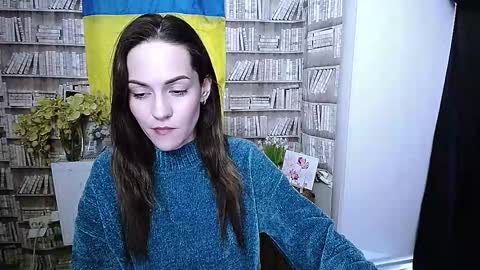 Lina online show from November 2025 09:47:02 AM