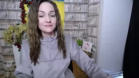 Lina online show from December 2025 07:49:02 AM