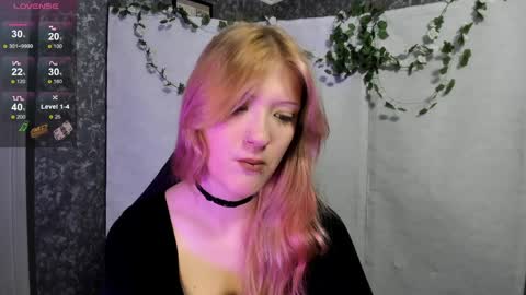 Snapshot of lina_vi chatting on April 2026 08:36:02 PM Lina online show from April 2026 08:36:02 PM
