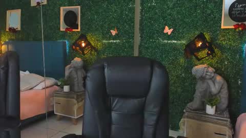 Snapshot of linagh chatting on October 2025 02:46:01 PM Lina online show from October 2025 02:46:01 PM