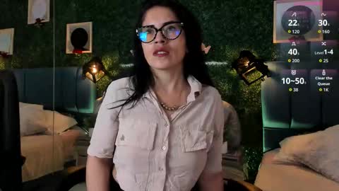 Snapshot of linagh chatting on November 2025 11:54:02 AM Lina online show from November 2025 11:54:02 AM