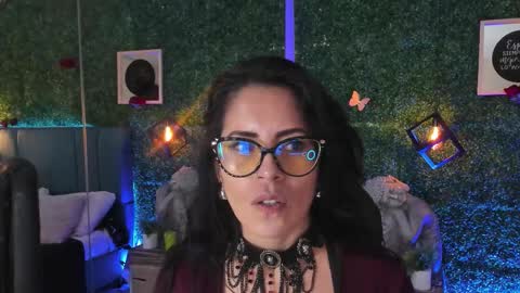 Snapshot of linagh chatting on February 2026 11:47:02 AM Lina online show from February 2026 11:47:02 AM