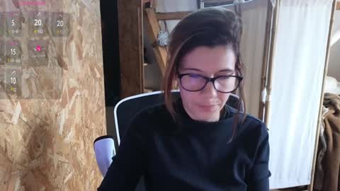 Lina online show from December 2024 02:06:01 PM