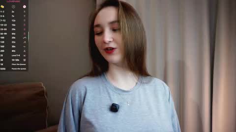 Lina online show from December 2025 06:14:02 PM