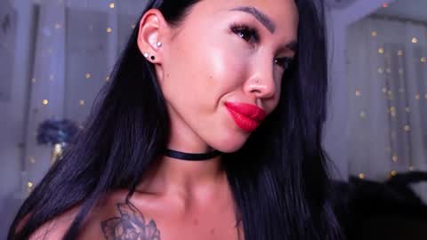 Lina online show from January 2025 11:24:01 AM