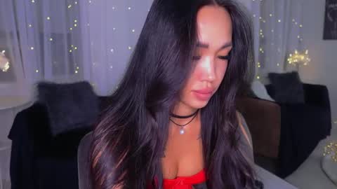 Lina online show from March 2025 05:42:02 AM