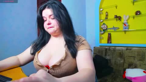 Lina online show from April 2026 06:22:02 AM