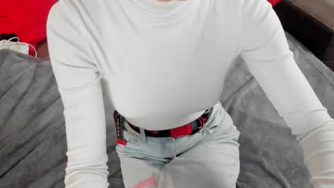 Snapshot of linashy_ chatting on October 2025 02:48:02 AM Lina online show from October 2025 02:48:02 AM