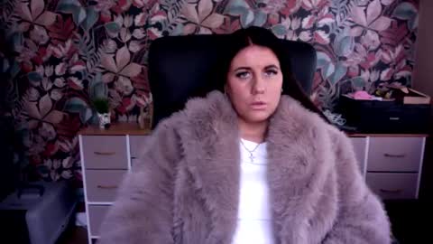 Snapshot of lincolnshirecouple21 chatting on December 2025 10:46:02 AM lincolnshirecouple21 online show from December 2025 10:46:02 AM