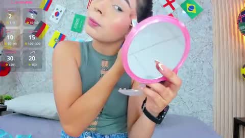 Snapshot of linda_cooper_ chatting on June 2026 12:37:01 PM LINDA online show from June 2026 12:37:01 PM