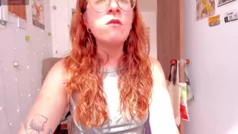 Giggles  online show from September 2025 02:10:01 PM