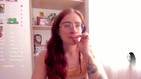 Snapshot of linda_giggle chatting on July 2026 03:03:02 PM Giggles online show from July 2026 03:03:02 PM