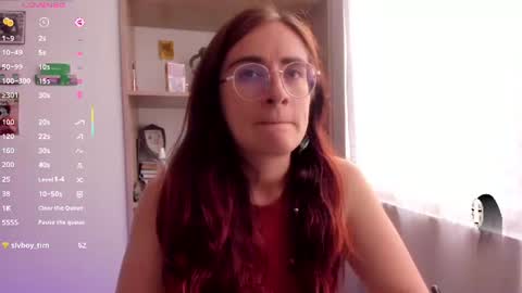 Snapshot of linda_giggle chatting on July 2026 06:01:02 PM Giggles online show from July 2026 06:01:02 PM