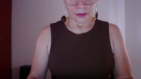 Linda Hanna online show from January 2026 02:11:01 PM
