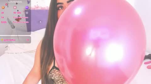 Snapshot of linda_jay_ chatting on October 2025 01:10:01 PM Linda online show from October 2025 01:10:01 PM