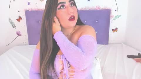 Snapshot of linda_jay_ chatting on October 2025 12:27:01 PM Linda online show from October 2025 12:27:01 PM