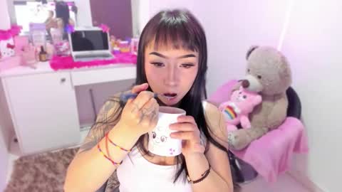 Lindaa maria  online show from November 2025 07:08:01 AM