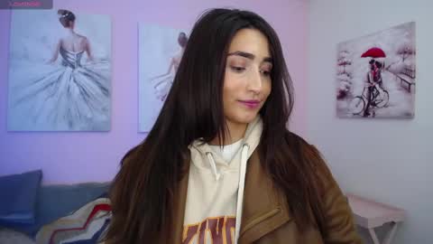 Maria Paula online show from February 2025 12:05:02 PM