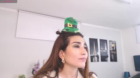 Maria Paula online show from March 2026 12:30:02 PM