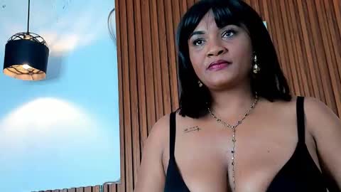 linda_yepez online show from September 2025 11:38:01 PM
