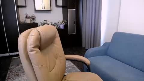 Snapshot of lindaliony chatting on June 2026 12:15:01 PM Linda Liony online show from June 2026 12:15:01 PM