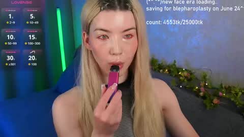 Snapshot of lindathackerr chatting on May 2026 04:20:01 AM Linda online show from May 2026 04:20:01 AM