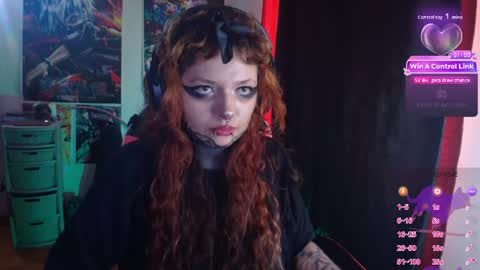 Snapshot of linddamortt chatting on May 2026 10:29:01 PM CatalinaANIDEA online show from May 2026 10:29:01 PM