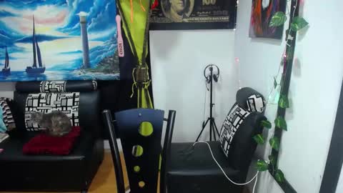 lindsey_2023 online show from February 2025 12:09:02 PM