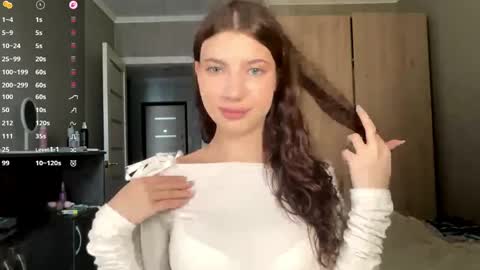 Linda online show from April 2026 12:07:01 PM