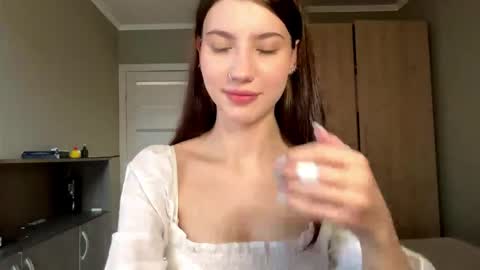 Linda online show from May 2026 03:28:02 PM