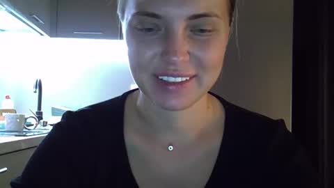Snapshot of lindsisecret chatting on September 2025 04:07:01 PM Anna online show from September 2025 04:07:01 PM
